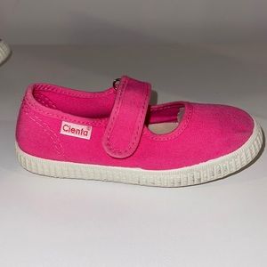 Cienta Mary Jane Fuchsia 27 US 9.5